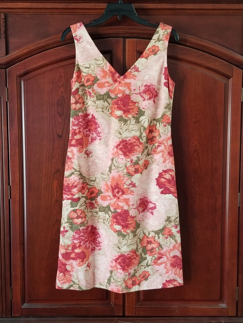 Talbots Sleeveless V-Neck Pink Rose Floral Shift Dress Size 6